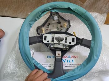 Vô lăng sử dụng cho xe Pajero - Hàng nhập khẩu chính ngạch