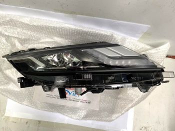 Vỏ Đèn pha sử dụng cho xe Triton 2019–2024 Full LED - Hàng nhập khẩu chính ngạch