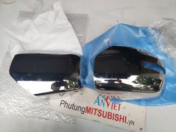 Ốp gương sử dụng cho xe Triton - Hàng nhập khẩu chính ngạch