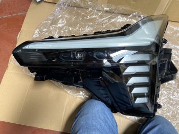 Đèn pha xe sử dụng cho Mitsubishi XForce - Hàng nhập khẩu chính ngạch 26010B000P 26060B000P