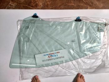 Kính cánh cửa sử dụng cho xe Xpander - Hàng nhập khẩu chính ngạch