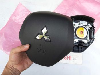 Túi khí bên lái, Túi khí vô lăng sử dụng cho xe Xpander và Xpander Cross - Hàng nhập khẩu chính ngạch 7030A322XA