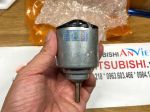 Đầu Mô tơ quạt dàn lạnh sau trên trần sử dụng cho xe Mitsubishi Xpander 7842A210 | Hãng DEKO