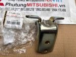 Bản lề cánh cửa sau phía dưới Mitsubishi Destinator DST 5702A265 5702A266