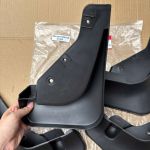 Chắn bùn bánh Mitsubishi Destinator DST