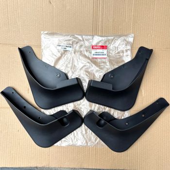 Chắn bùn bánh Mitsubishi Destinator DST