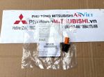 Van pcv thông hơi đáy các te trên nắp dàn cò Mitsubishi Destinator DST 1035A789