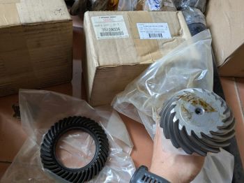 Bộ bánh răng Vành chậu quả dứa cầu sau  Mitsubishi Outlander 2.4