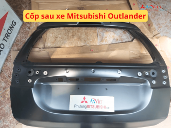 Cốp sau xe Mitsubishi Outlander