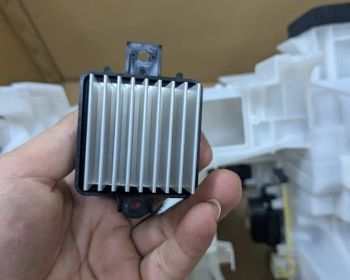 Trở quạt điều hòa Mitsubishi Outlander, Triton, Pajero Sports