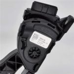 1600a149 chân gas đi cùng cảm biến bàn đạp chân ga  Mitsubishi Pajero Sport  Mitsubishi Triton gas điện ga điện