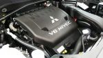 Nắp trang trí động cơ V6 Mivec xe Pajero Sport