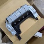 Túi khí CHÂN PHẦN đầu gối người lái Mitsubishi Pajero Sport và Triton