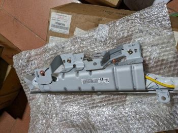 Túi khí trần xe, Túi khí rèm Mitsubishi Pajero Sport