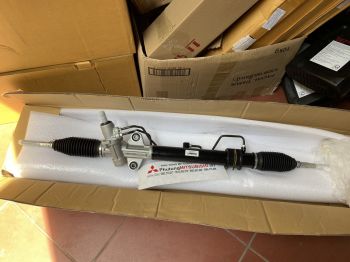 Thước lái xe Mitsubishi Pajero Sport 2010-2016