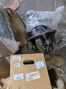 Cụm đùm cầu sau (gồm bộ bánh răng vành chậu+quả dứa+bánh răng vi sai+vỏ) Mitsubishi Pajero v33 v43 v31 v32 v45