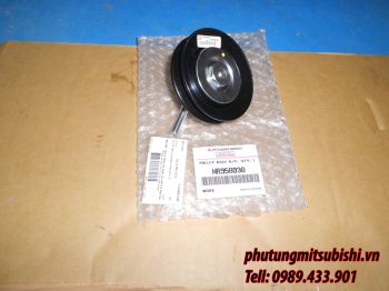 Bi tăng curoa điều hòa Mitsubishi Triton