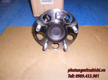 Moay ơ xe Mitsubishi Grandis