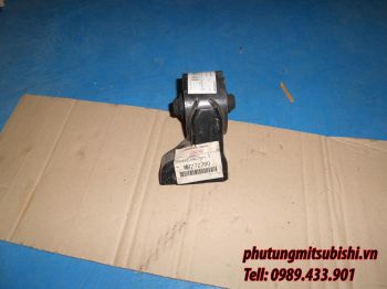 Chân máy xe Mitsubishi Lancer