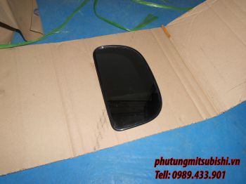 Mặt gương chiếu hậu xe Mitsubishi Lancer