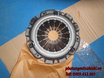 Bàn ép côn xe Mitsubishi Pajero