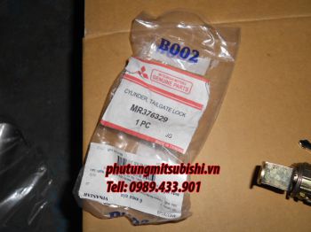 Ổ khóa cửa hậu xe Mitsubishi Jolie