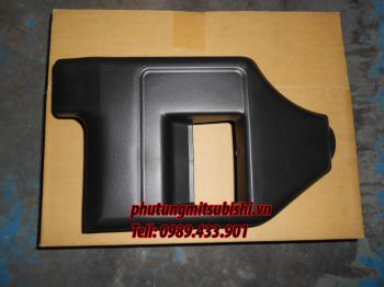 Ốp tay mở lốp dự phòng xe Mitsubishi Jolie