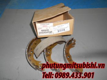 Guốc phanh sau xe Mitsubishi Lancer