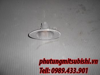 Đèn xi nhan tai xe Mitsubishi Lancer gala