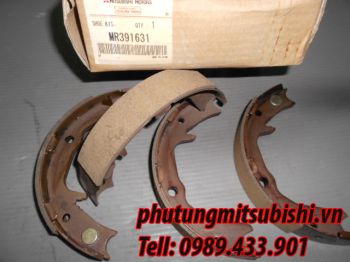 Guốc phanh tay xe Mitsubishi Gala (CS6A)