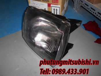 Đèn pha xe Mitsubishi Pajero (V31,V33)