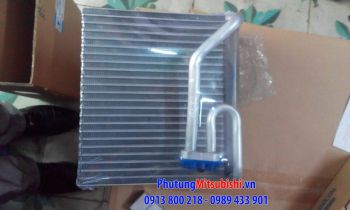 Dàn lạnh xe mitsubishi Jolie