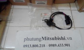 Cảm biến trục cơ xe Mitsubishi Zinger