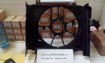 Lồng quạt két nước xe Mitsubishi Mirage