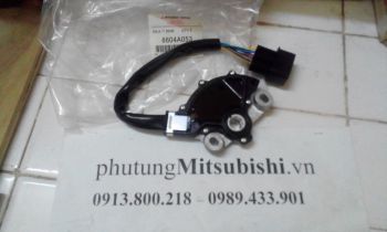 Rẻ quạt hộp số xe Mitsubishi Triton