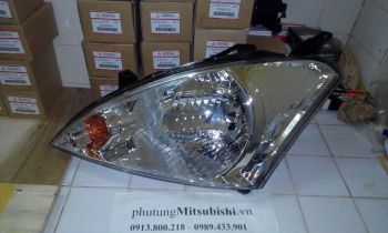 Đèn pha xe Mitsubishi Zinger
