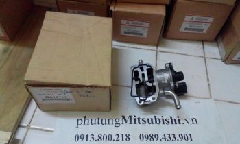 Van không tải xe Mitsubishi Jolie