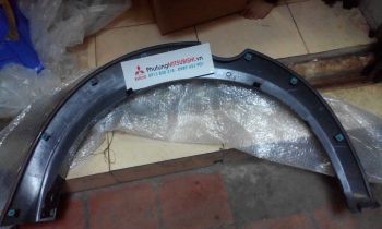 Ốp phồng hông xe Mitsubishi Triton