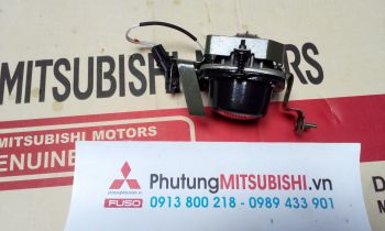 Đèn gầm xe Mitsubishi Pajero