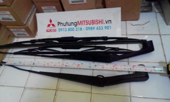 Chổi gạt mưa xe Mitsubishi Triton