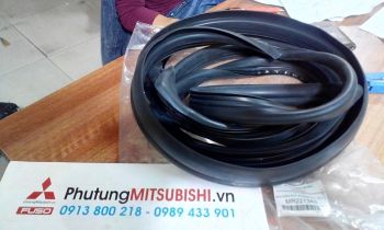 Gioăng kính chắn gió xe Mitsubishi Jolie