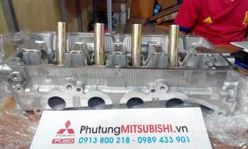 Mặt máy xe Mitsubishi Grandis