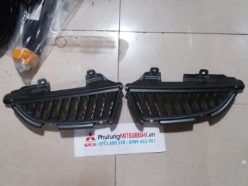 Mặt ca lăng xe mitsubishi Grandis
