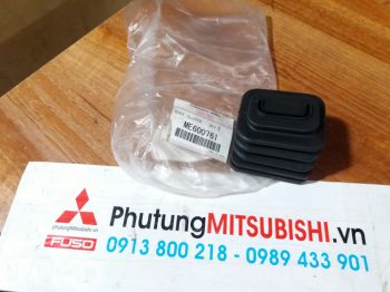 Cao su chụp bụi càng cua xe Mitsubishi Pajero