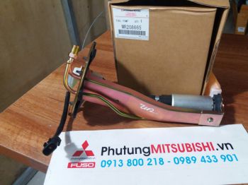 Bơm xăng xe Mitsubishi Pajero