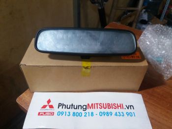 Gương chiếu hậu trong xe của xe Mitsubishi Zinger