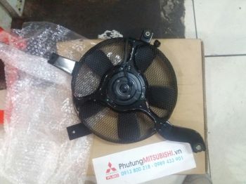 Cụm quạt dàn nóng điều hòa xe Mitsubishi Pajero
