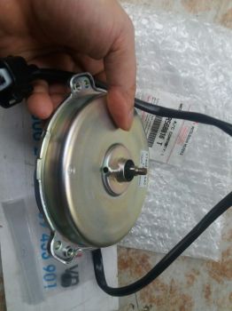 Mô tơ quạt dàn nóng xe Mitsubishi Lancer Gala