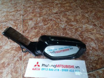 Cụm gương chiếu hậu xe Mitsubishi Grandis