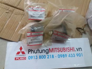 Cao su ắc càng A xe Mitsubishi Pajero